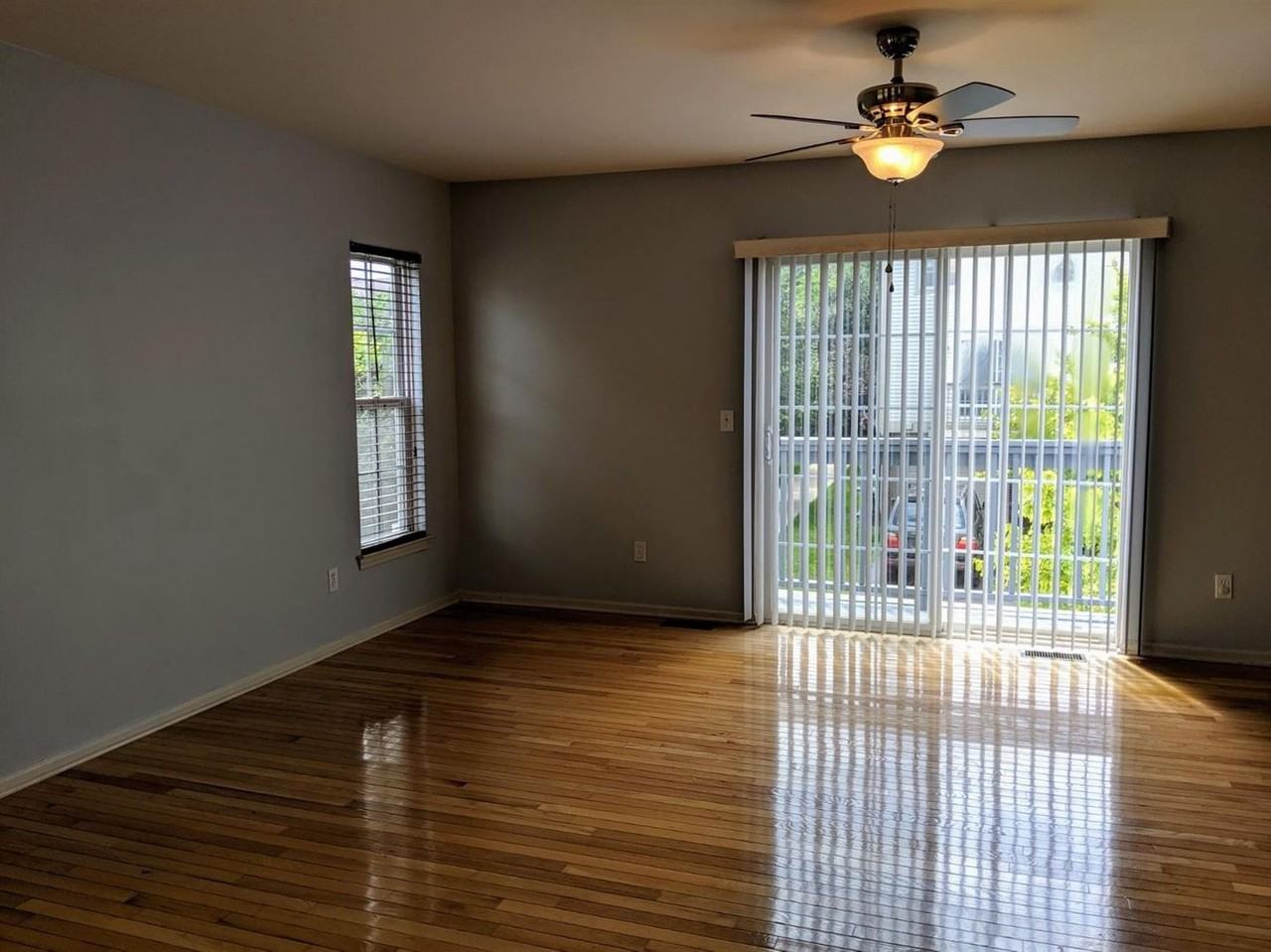 4281 Esplanade Ln - Photo 4 of 11