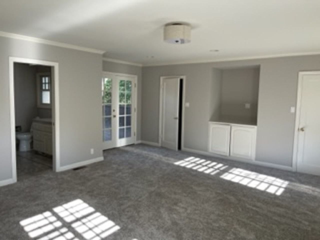 530 Carmel Cir - Photo 5 of 20