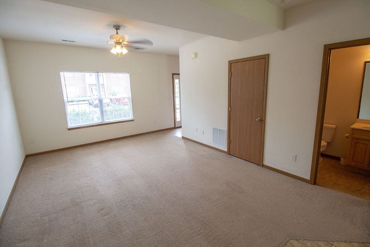 1617 Citadel Dr - Photo 3 of 23