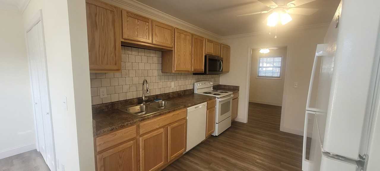 117 Grandview Rd #1 - Photo 3 of 7