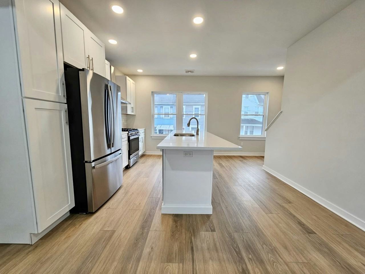 239 West Saint Joseph Street, Unit 2 - Photo 4 of 13