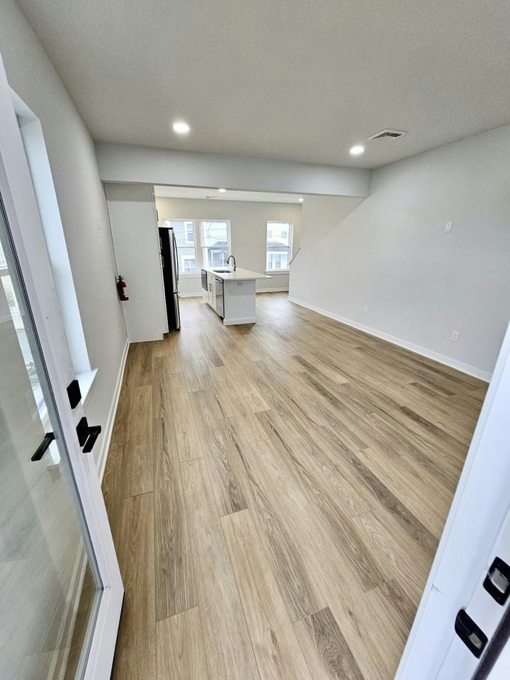 239 West Saint Joseph Street, Unit 2 - Photo 6 of 13