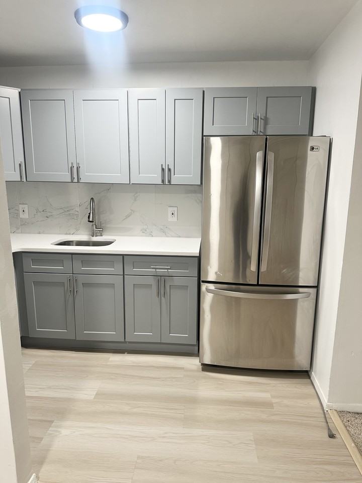 107 White Plains Rd #2 - Photo 3 of 21