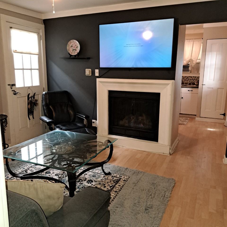 313 1/2 313 1/2 5th St Huntington Beach, California #NA