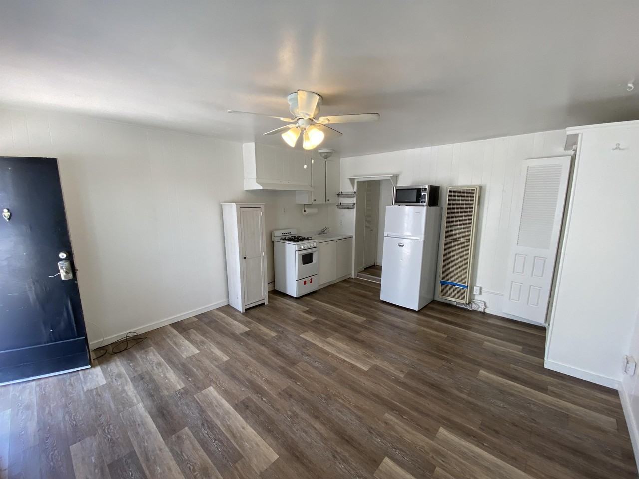 1000 East Oceanfront - Photo 2 of 5