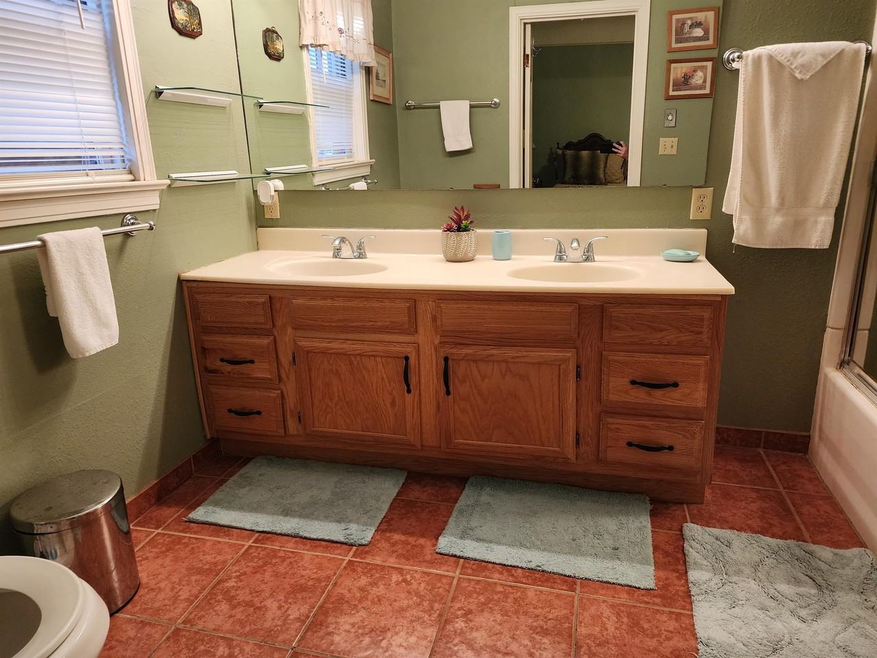 1207 Highland Road - Photo 6 of 13