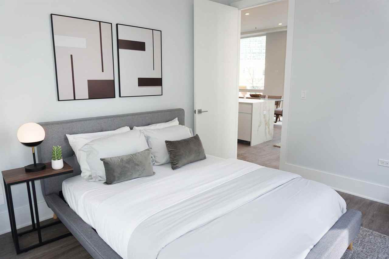 2400 West Wabansia Avenue - Photo 6 of 33