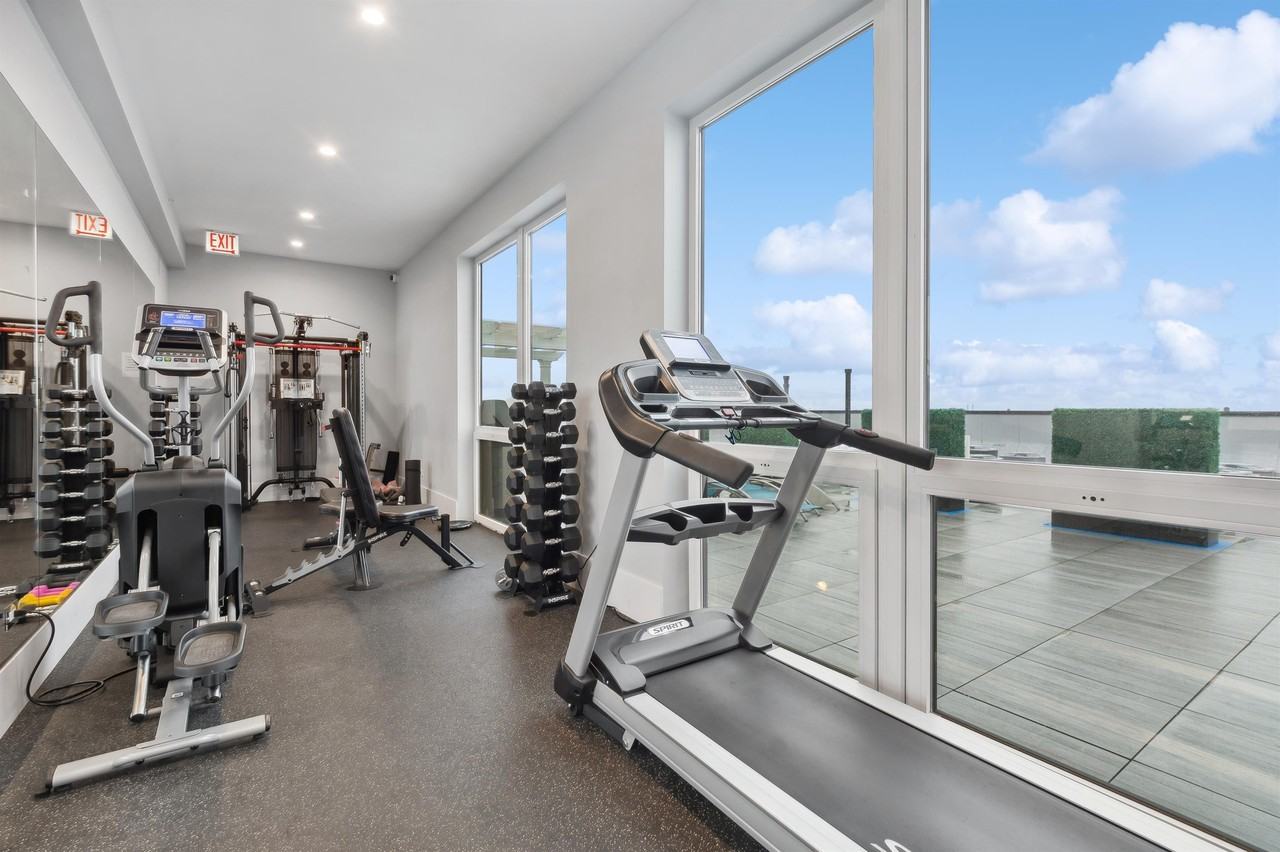 2400 West Wabansia Avenue - Photo 7 of 33