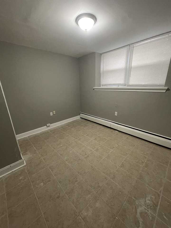 2909 Garrett Road - Photo 3 of 22