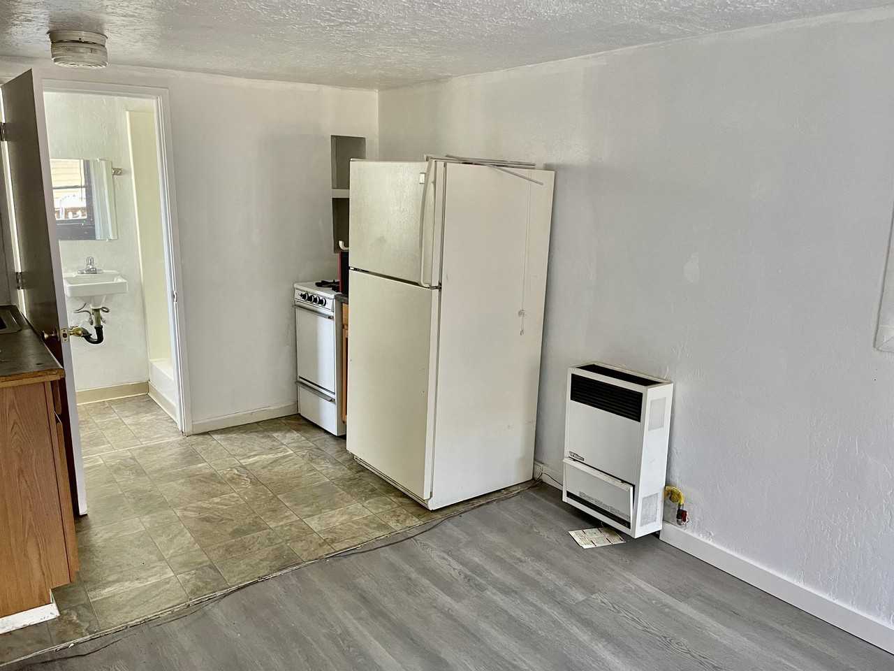 30 - 36 Dewey Street - Photo 2 of 8