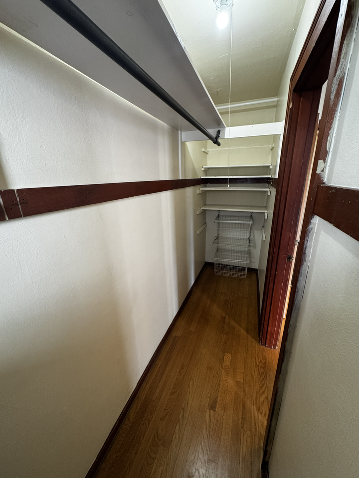 2923 Franklin Avenue East - Photo 6 of 21