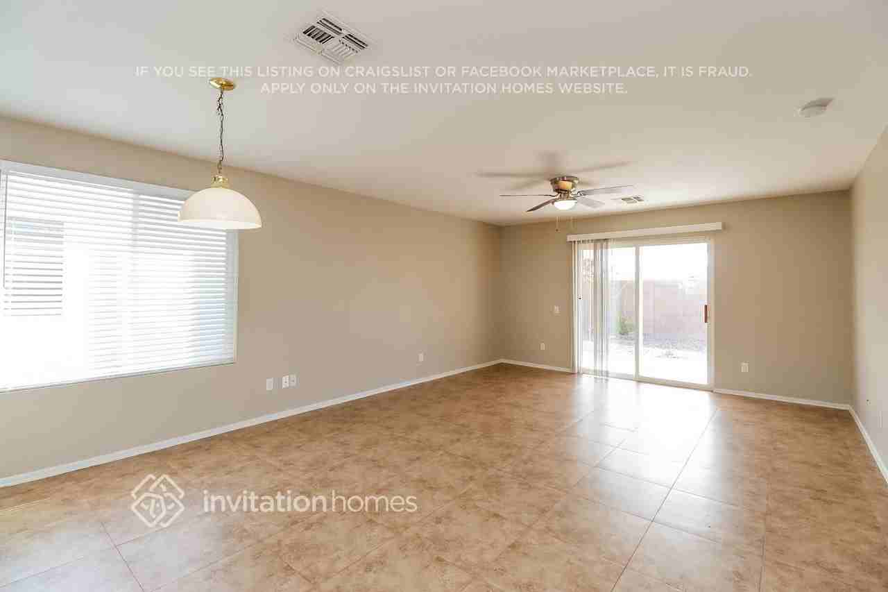 2199 W Renaissance Ave - Photo 4 of 16