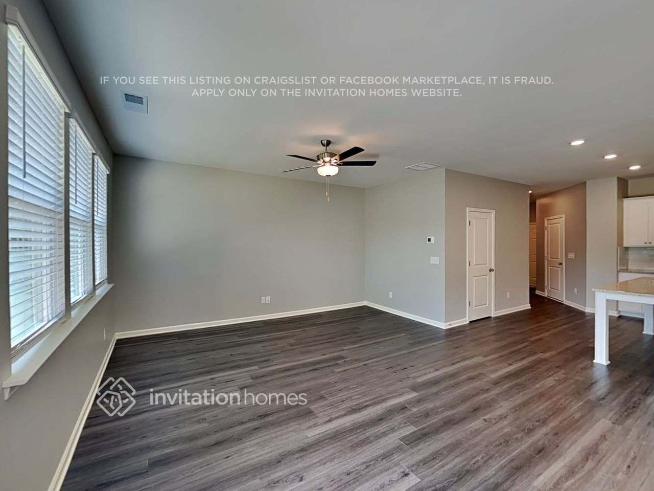 207 Webster Cir - Photo 5 of 28
