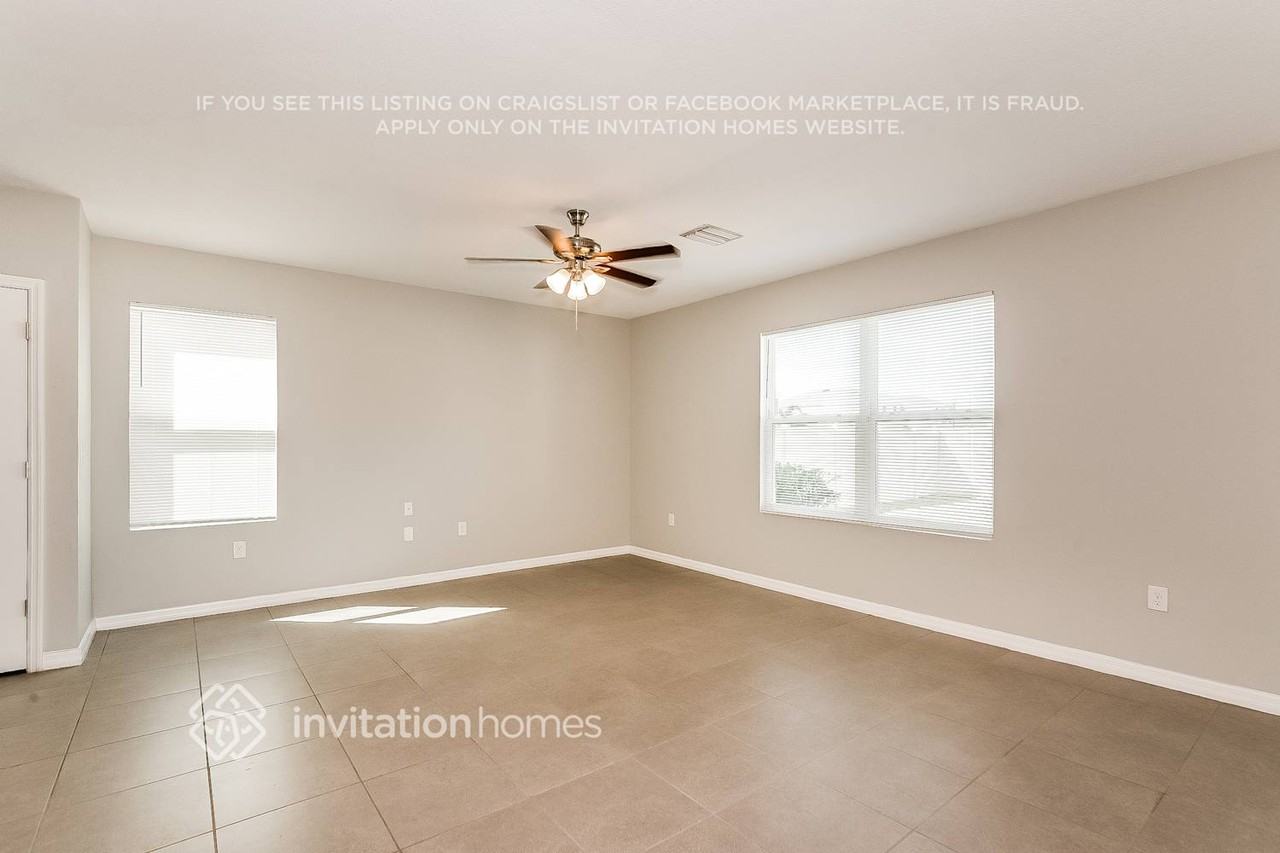 5900 Briar Rose Way - Photo 4 of 18