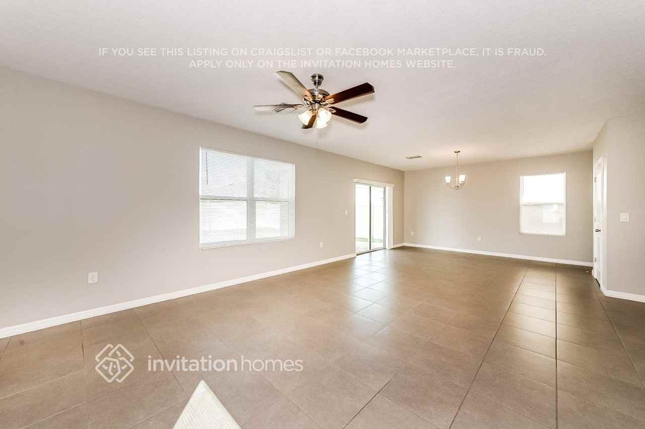 5900 Briar Rose Way - Photo 5 of 18