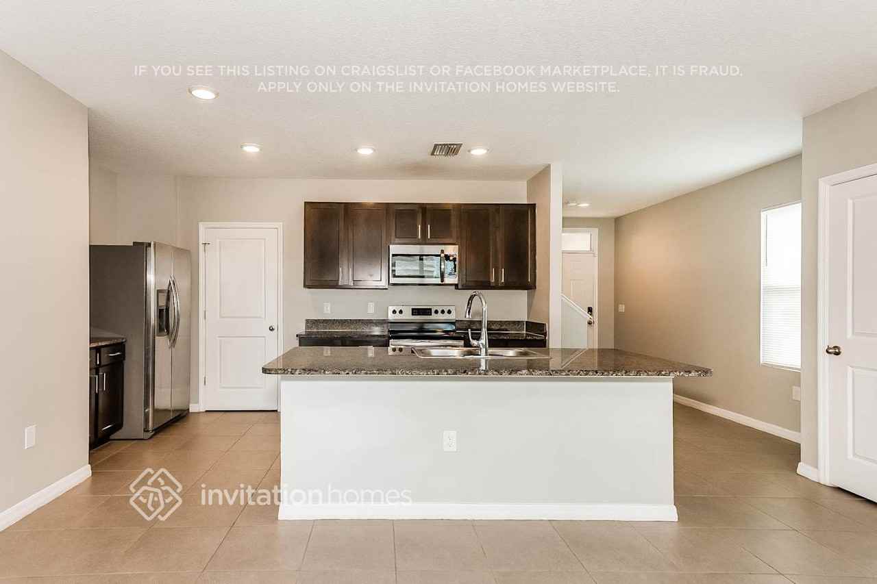 5900 Briar Rose Way - Photo 6 of 18