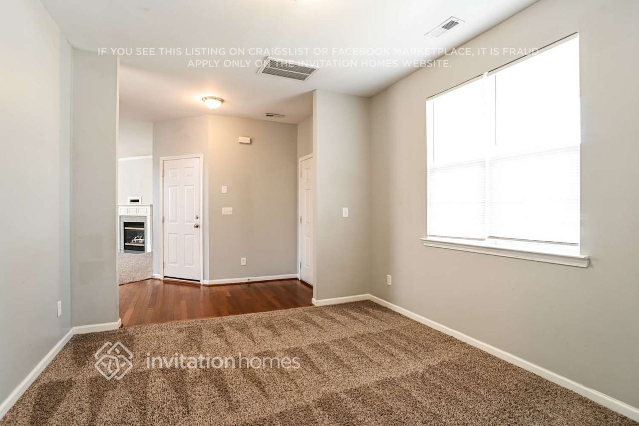 17220 Cambridge Woods Ct - Photo 6 of 18