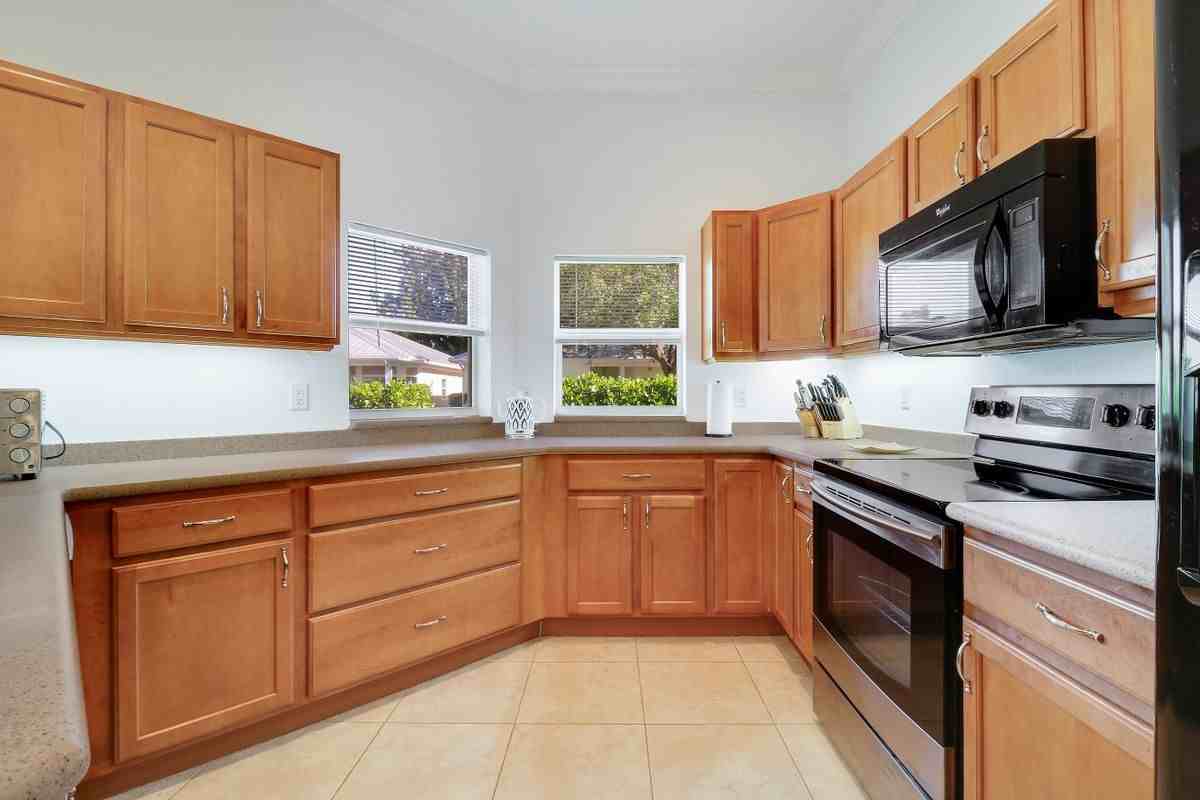 2165 Nw Tilia Trl - Photo 2 of 11