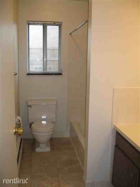 Barbra Manor - Photo 3 of 8