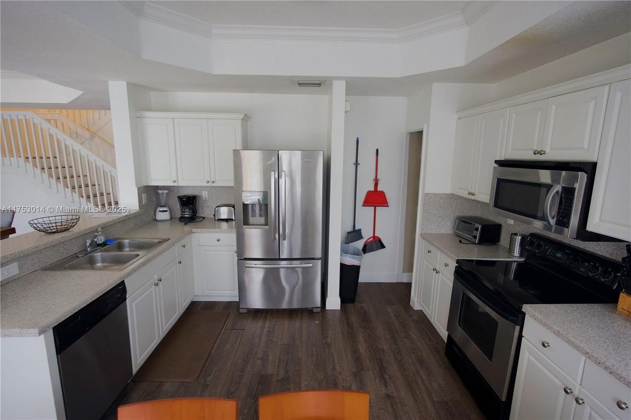 2631 Sw 153rd Path #2631 - Photo 5 of 29