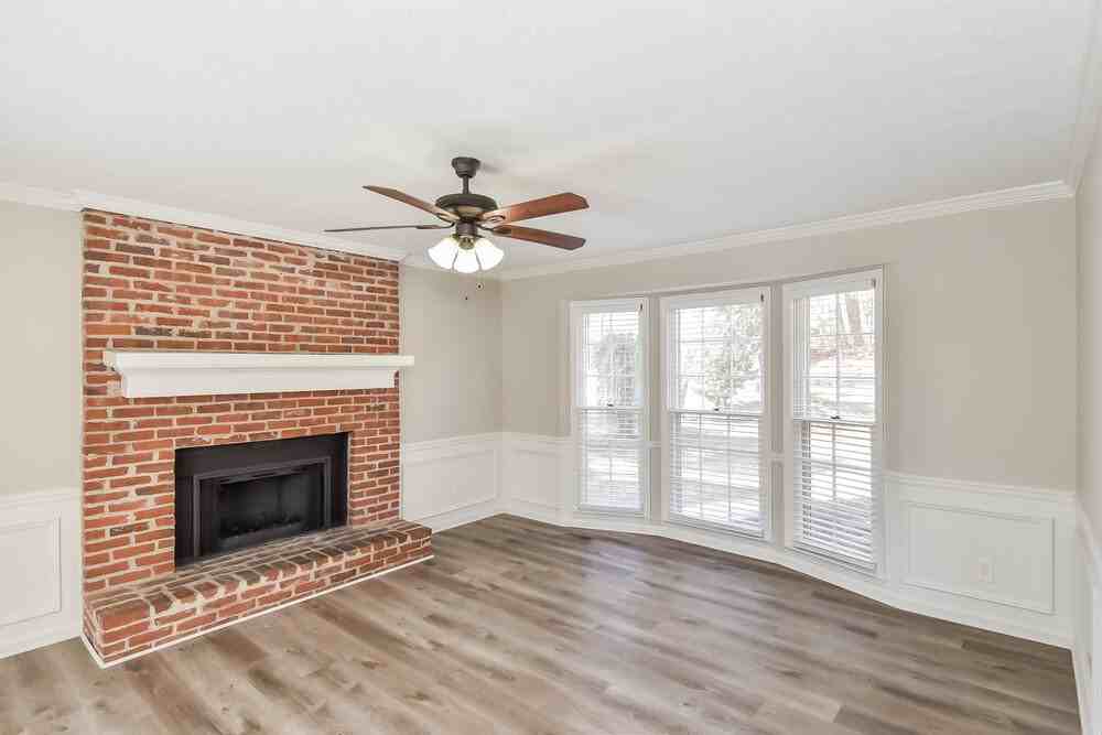 5369 Britton Dr - Photo 4 of 17