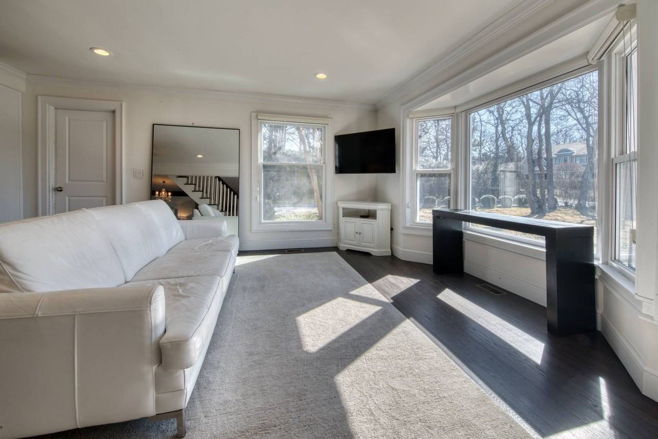 59 Dundee Ln - Photo 5 of 10