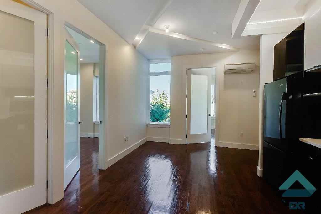 185 Freeman St #3A - Photo 2 of 7