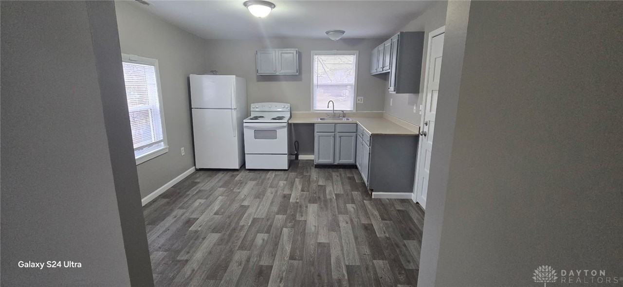 668 1/2 W Mulberry St ##A - Photo 3 of 6