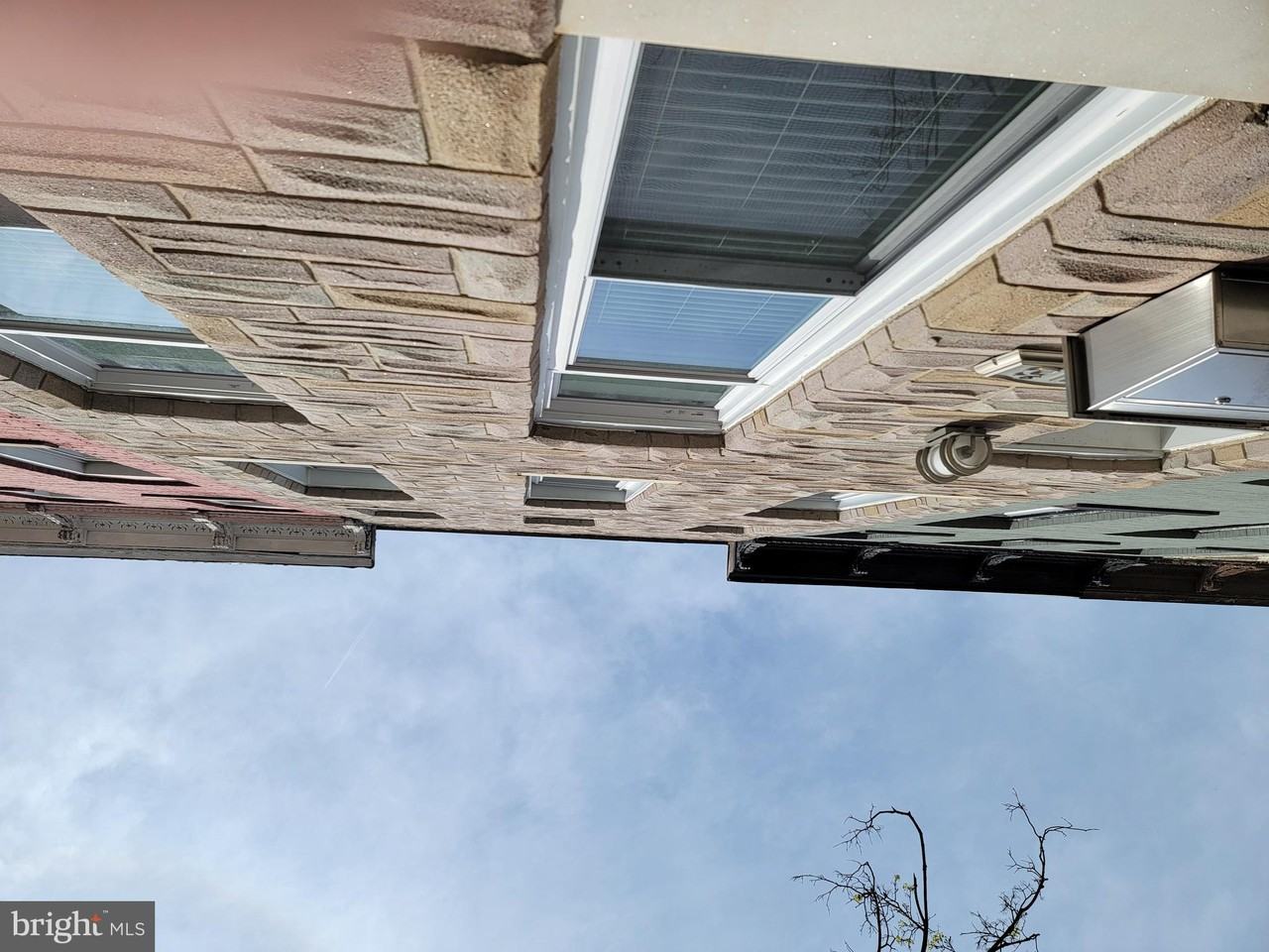 1813 N Caroline St - Photo 4 of 50