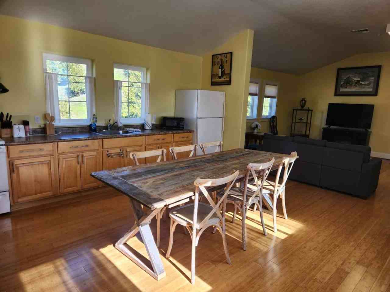 1280 1280 Oak St - Juliet Carriage House #3 - Photo 3 of 13