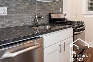 featured image of W Roscoe St #3N