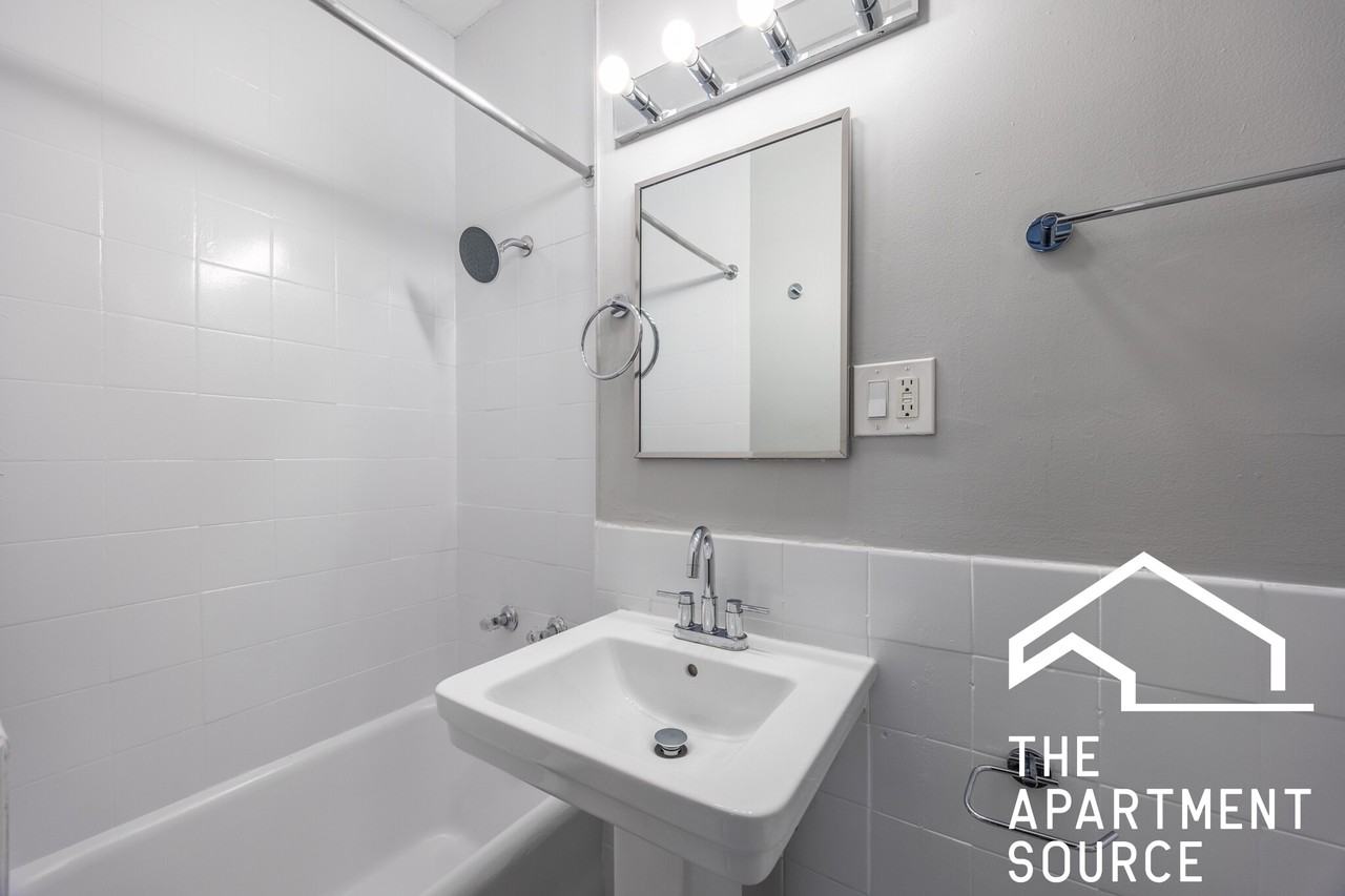 1140 N La Salle Dr #608 - Photo 7 of 40