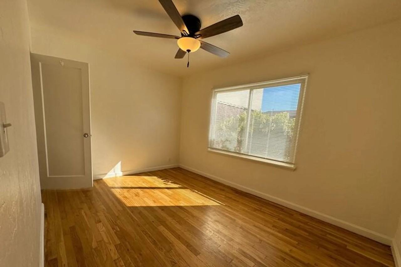 1909 Ne 73rd Ave - Photo 3 of 15