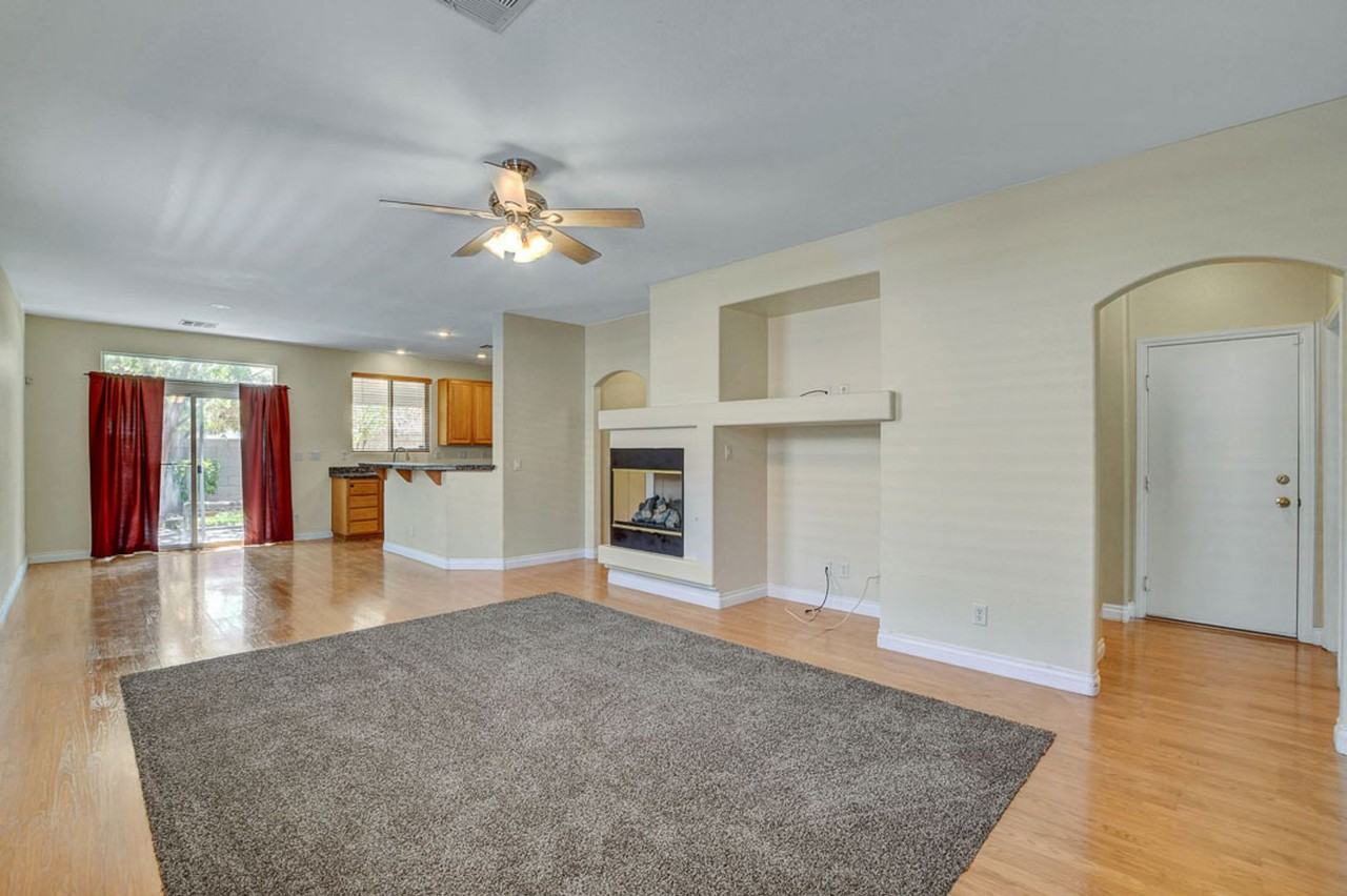 8737 Radiant Ruby Ave - Photo 5 of 41