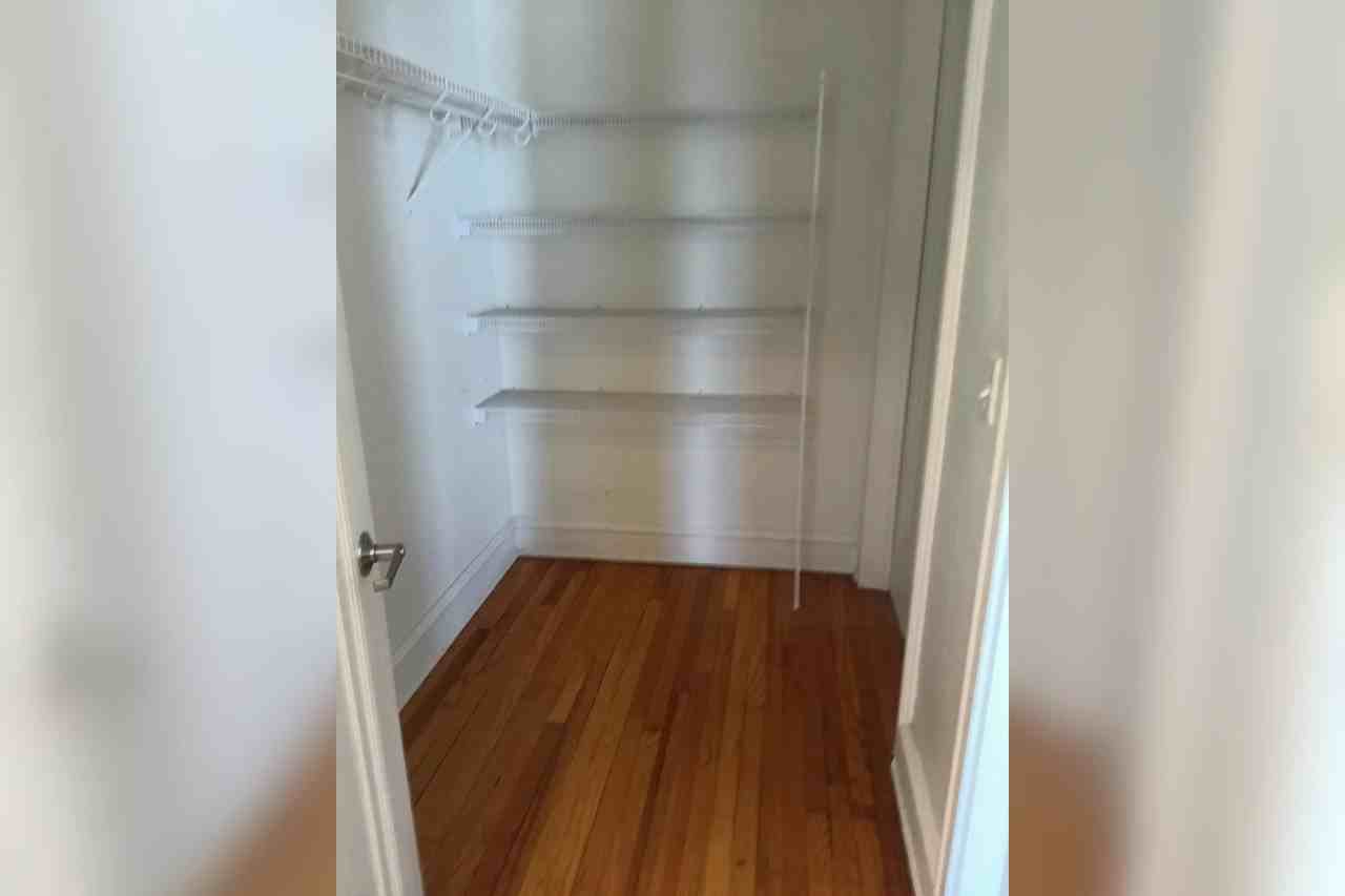 201 N 5th Ave - Photo 2 of 4