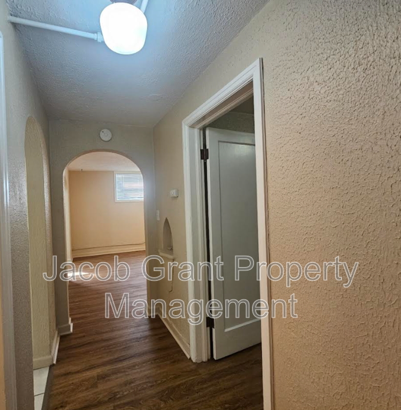 1020 Lake Ave #1 - Photo 3 of 12