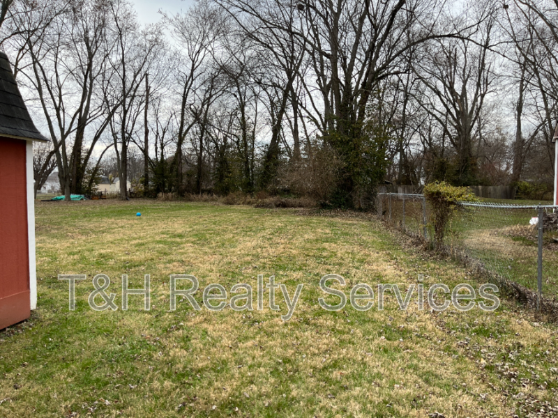 5048 Hardegan St - Photo 5 of 16