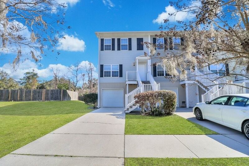 375 Laurel Oak Ln - Photo 6 of 44