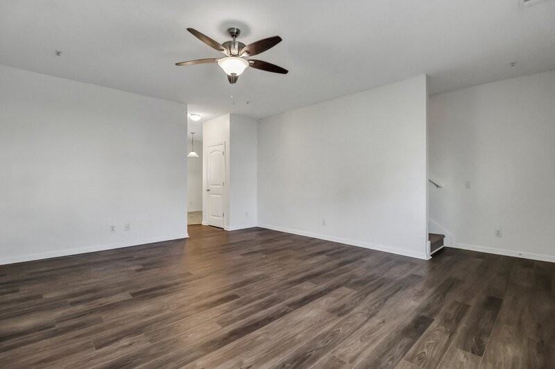 375 Laurel Oak Ln - Photo 7 of 44