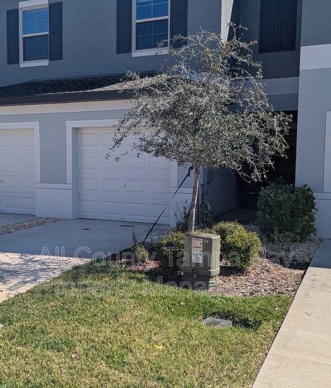 1514 Cassius St - Photo 3 of 20