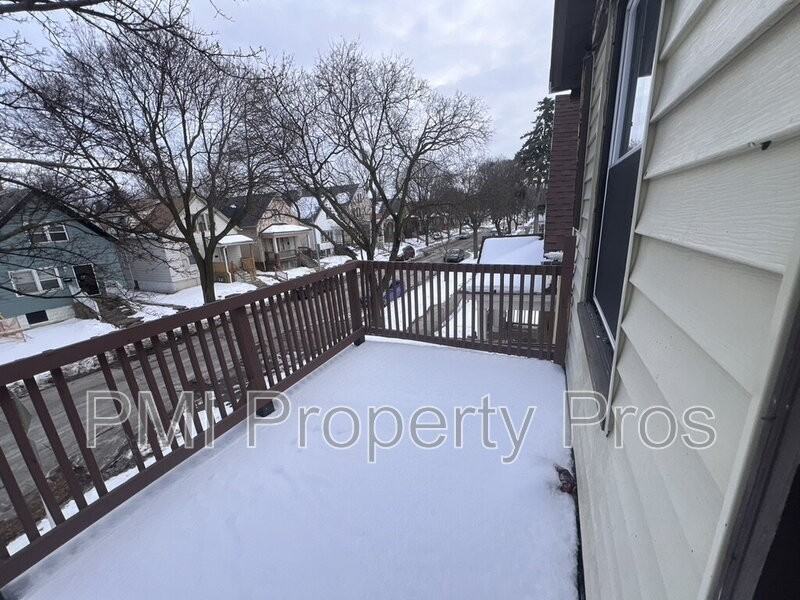 2945 N 23rd St - Photo 3 of 50