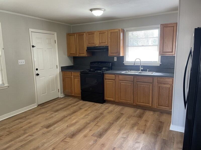 129 Harmon Hill Ct - Photo 3 of 32