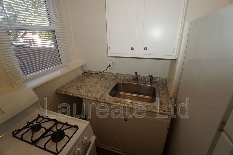 809 N Ogden St - Photo 2 of 9