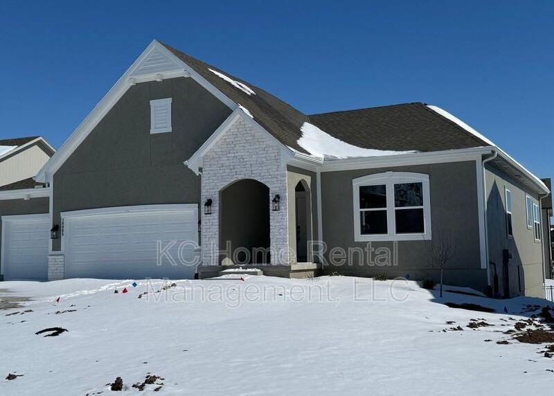 18805 Skyview Ln - Photo 2 of 37