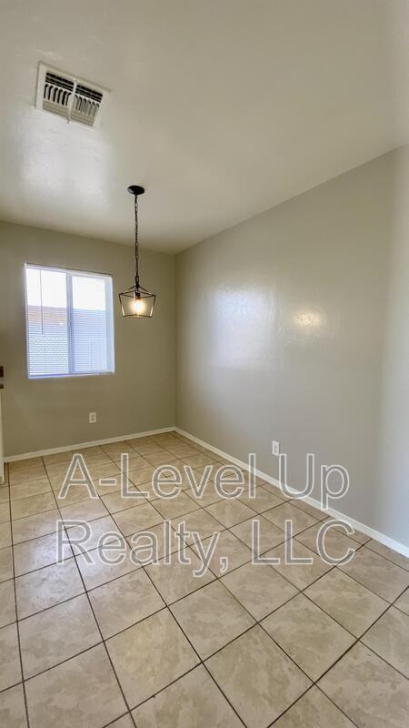 913 E 34th St #1 - Photo 6 of 25
