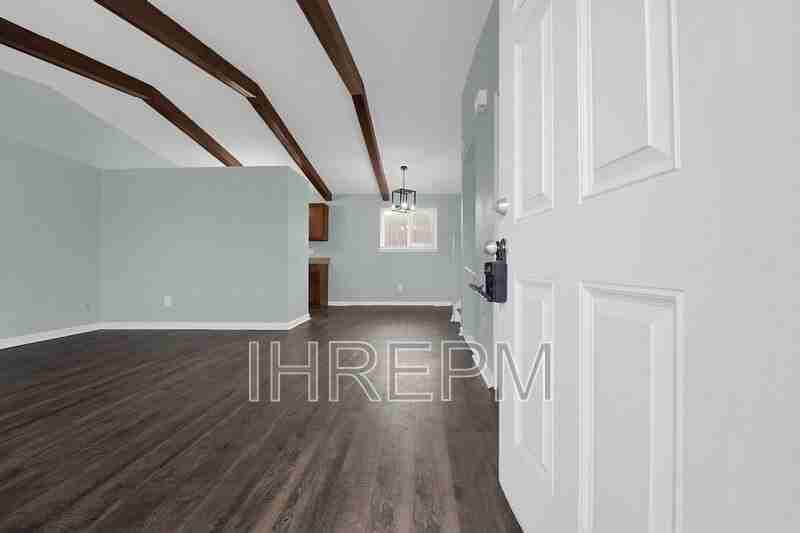 4841 Carbondale Dr - Photo 2 of 20