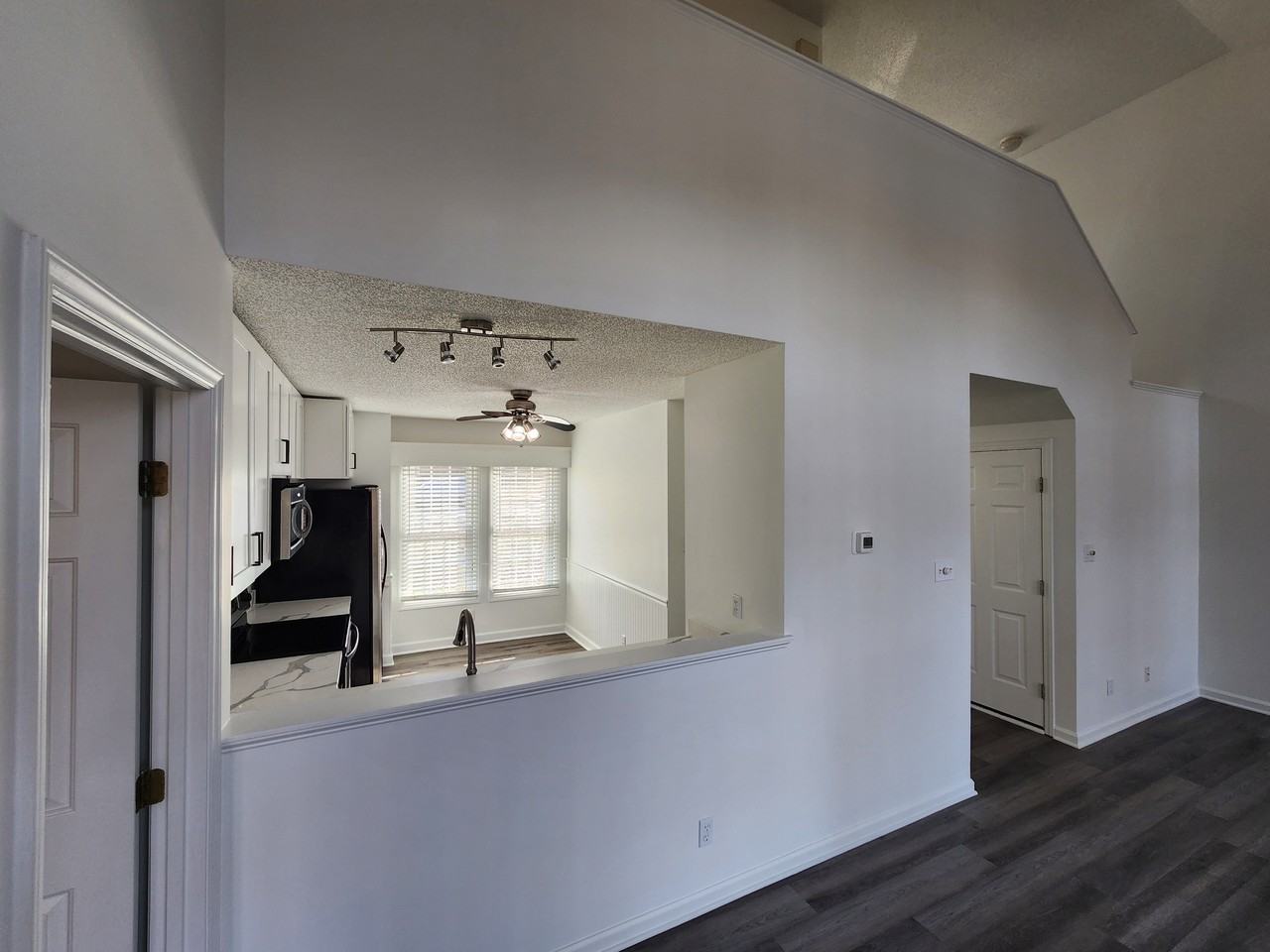 625 Thistlegate Trl - Photo 7 of 22