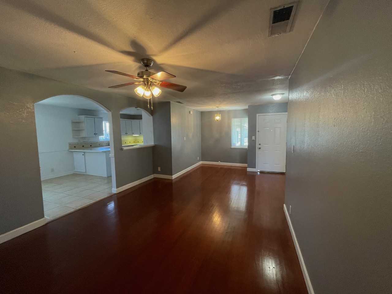 1571 Glidden Ave - Photo 3 of 27