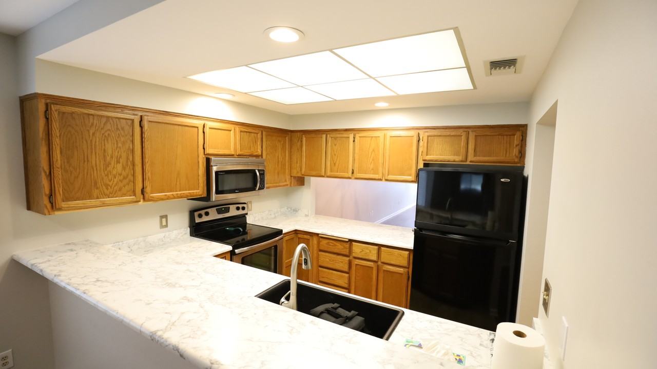 115 Rogue River Hwy #101 - Photo 6 of 8