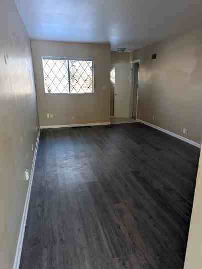 5616 N Strathbury Ave - Photo 2 of 15